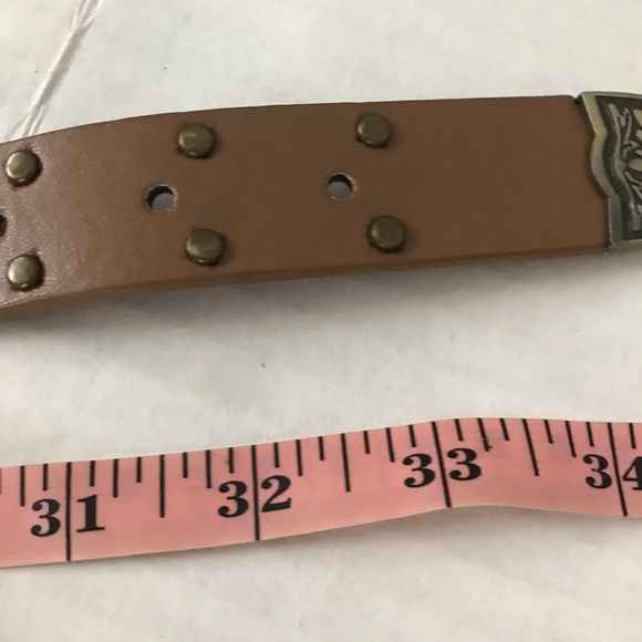 NWT Belt Double Grommet Buckle Light Brown or Tan Etched Metal Hardware … - Picture 11 of 14
